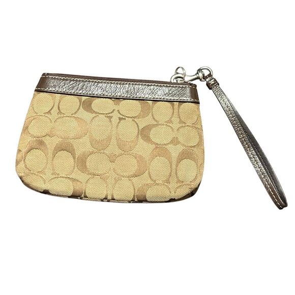 Classic Coach wristlet - Picture 2 of 3